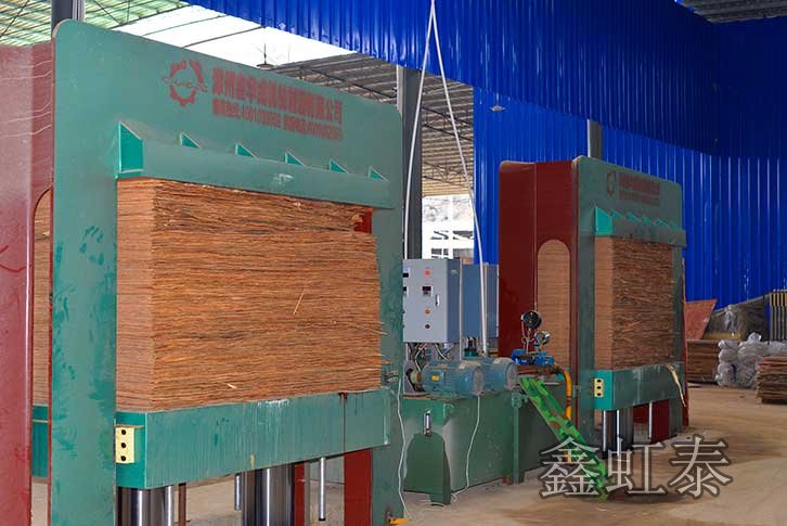 膠合板設(shè)備